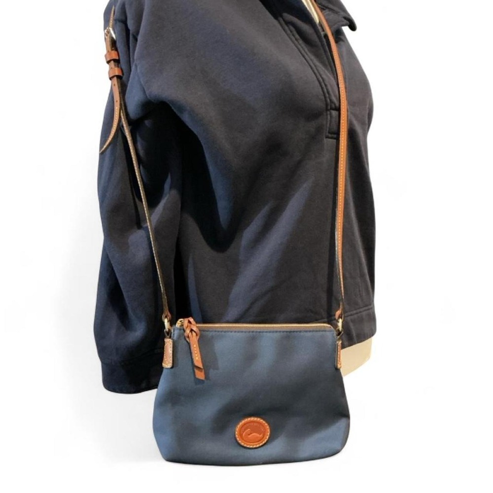 Vintage Dooney & Bourke Crossbody Bag Small Navy Blue Excellent Nylon Leather - Picture 2 of 8